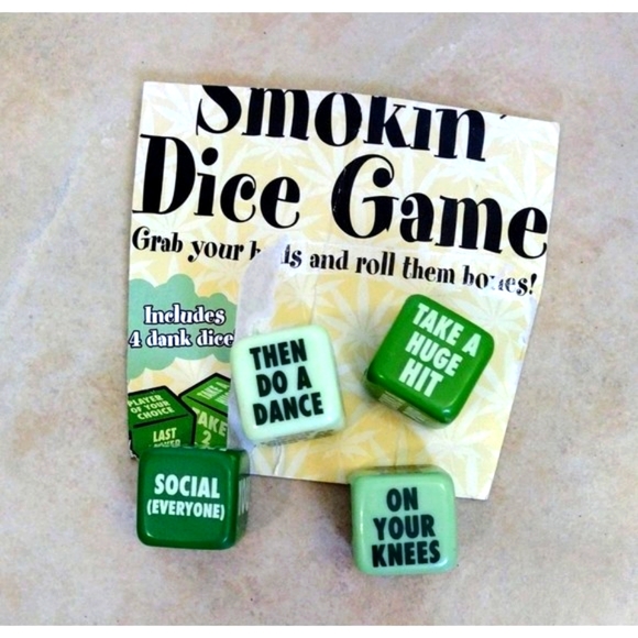 Smokin' Dice Game - Picture 1 of 5
